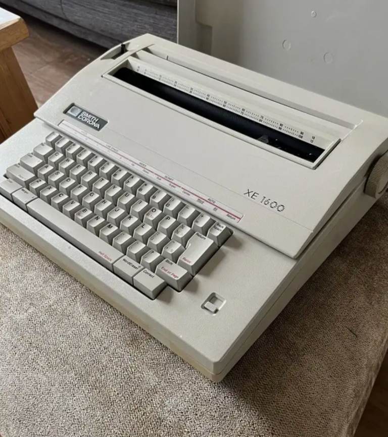 Smith Corona Electric Typewriter 