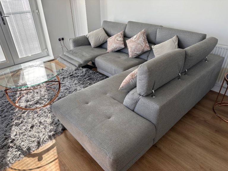 *SOLD* Designer Large ELECTRIC RECLINING Italian Corner Sofa By Natuzzi