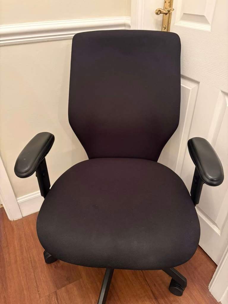 Office Chair in Excellent Condition 