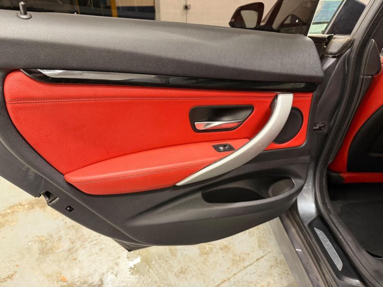 2016 BMW 3 Series 320d xDrive M Sport 5dr Step Auto [Business Media] HATCHBACK DIESEL Automatic