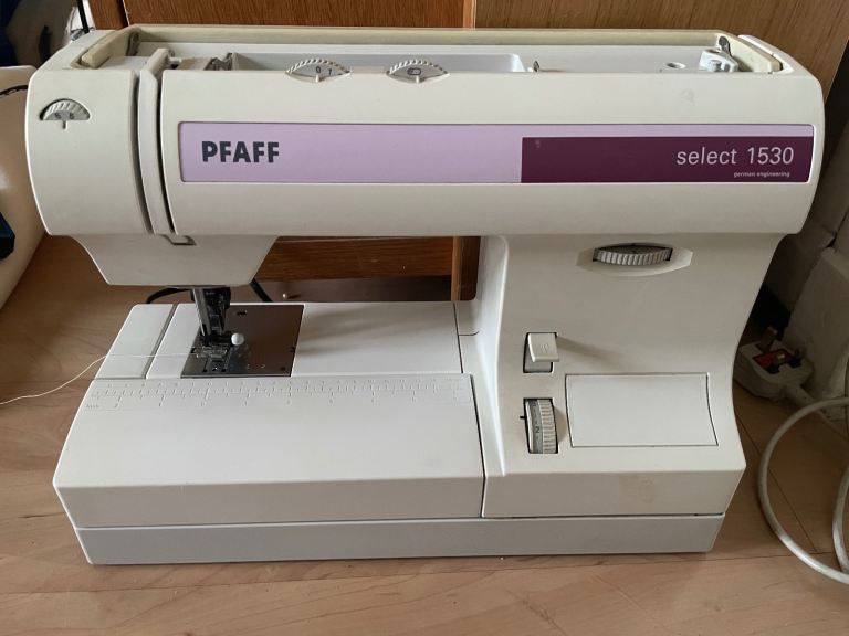 Pfaff Sewing Machine Select 1530