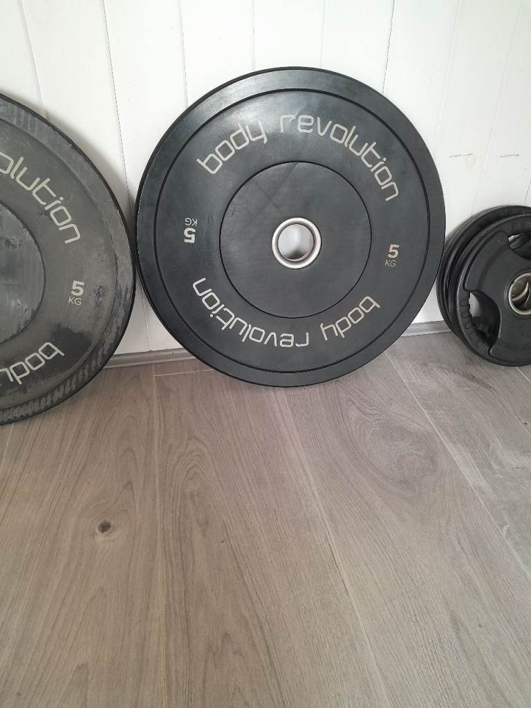 Olympic weight plates 4x5kg including 2 bumper. 2 inch holes.