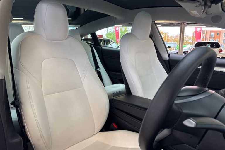 2022 Tesla Model 3 Performance AWD 4dr [Performance Upgrade] Auto SALOON ELECTRIC Automatic