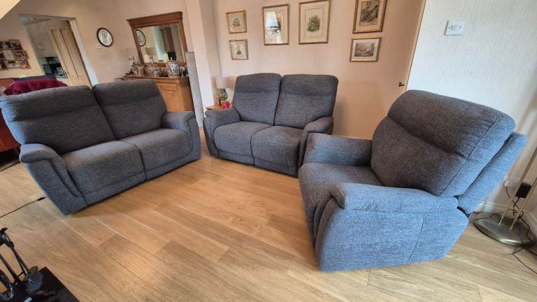 Sofa suite 2+2+1 electric recliners