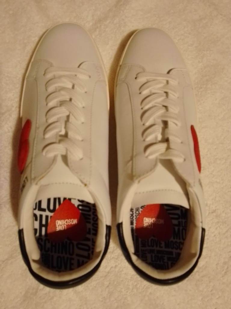 LOVE MOSCHINO White Trainers – Brand New size 6