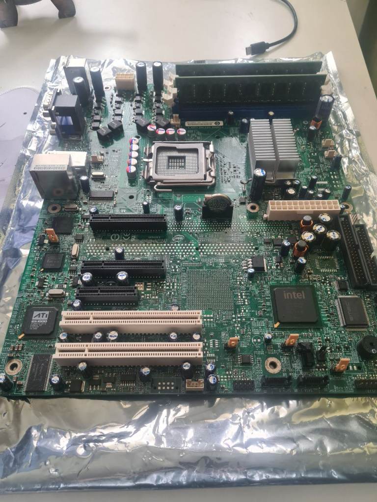 Intel server mobo S3000AH (Lab/HomeServer)