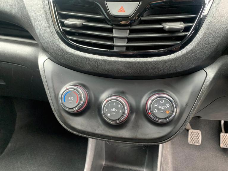 2015 Vauxhall Viva 1.0 SE 5dr [A/C] HATCHBACK PETROL Manual