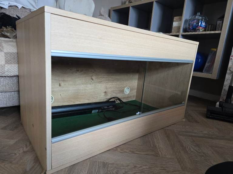 Light oak vivexotic wooden vivarium 