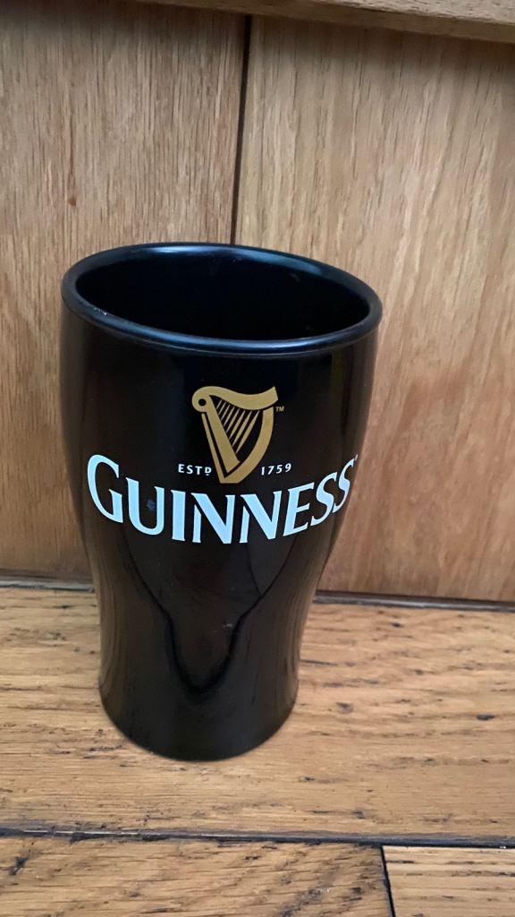 Guinness Vntage Melamine Pint Glass, Black Gold