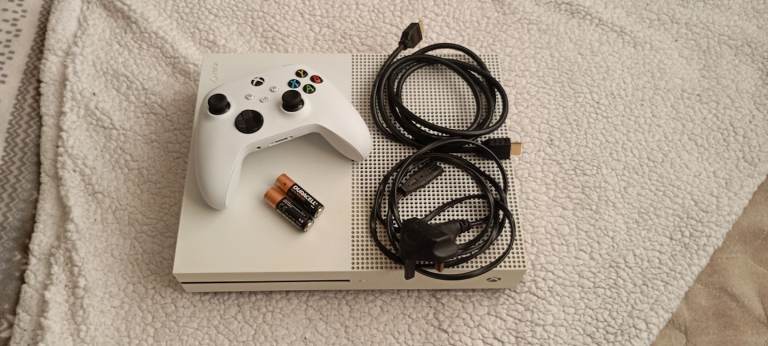 Xbox One S Console with Controller and Cables in good working order £75