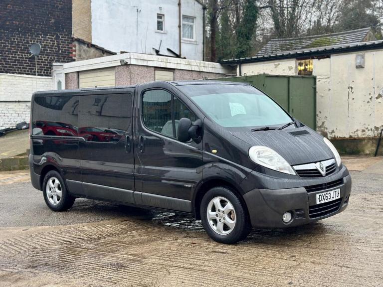 2013 Vauxhall Vivaro 2.0CDTI [115PS] Combi 9 Seater 2.9t Tecshift MPV Diesel Manual