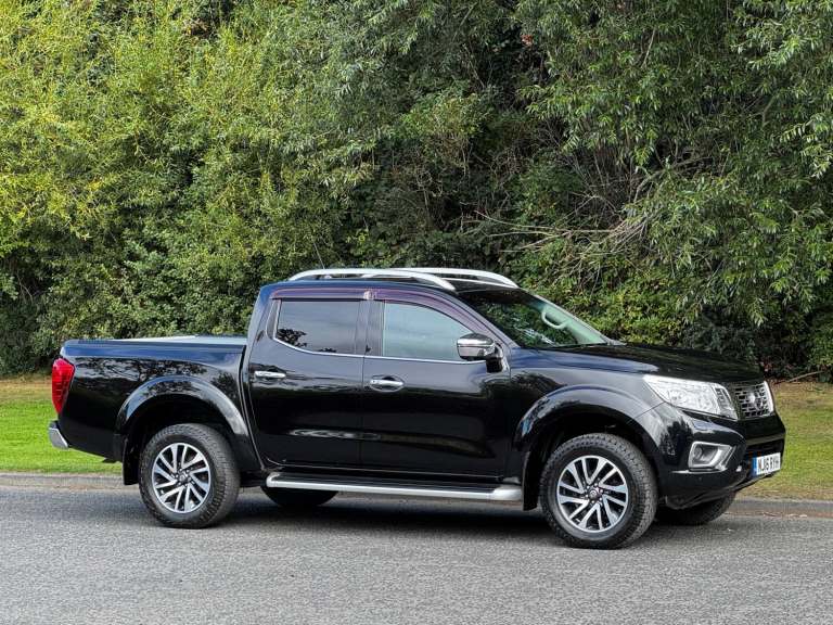 2016 Nissan Navara Double Cab Pick Up Tekna 2.3dCi 190 Manual 6 Speed 4x4