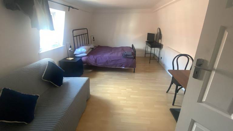 Double Room 