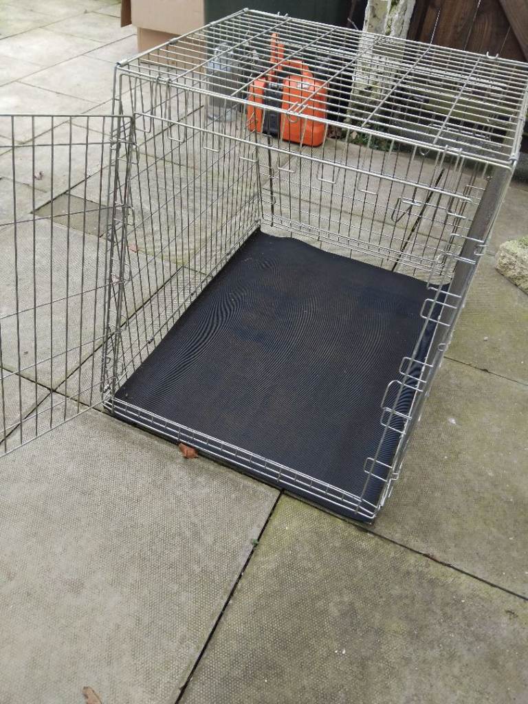 2 door sloping dog crate for carboot