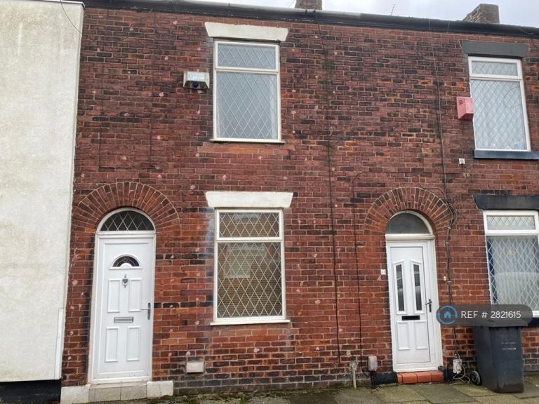 2 bedroom house in Heron Street, Swinton, Manchester, M27 (2 bed) (#2821615)