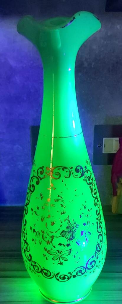 Antique Baccarat Style Jade French Opaline Uranium Glass Gold Gilt
