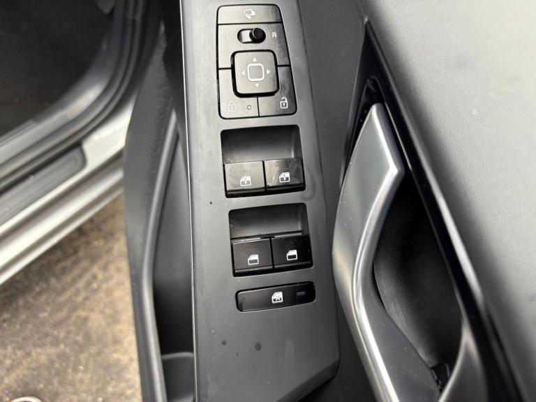 2024 Kia Niro 1.6 GDi 127 Hybrid 3 5dr DCT ESTATE PETROL/ELECTRIC Automatic