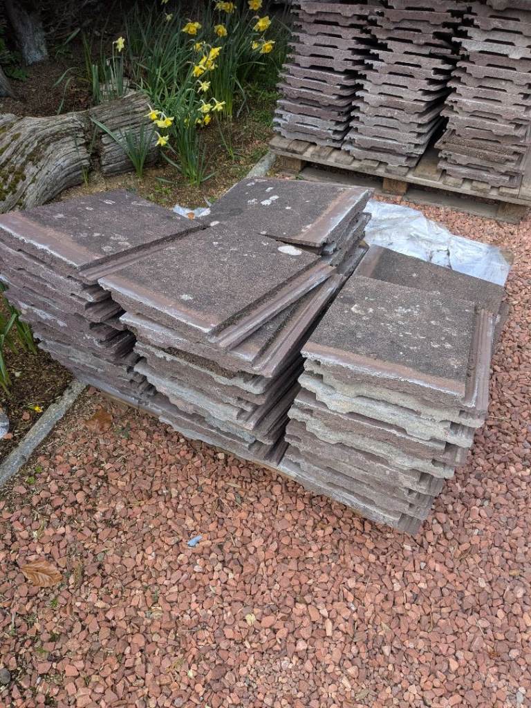 Concrete roof tiles