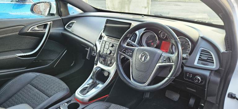 Vauxhall, ASTRA GTC, Hatchback, 2012, Other, 1956 (cc), 3 doors