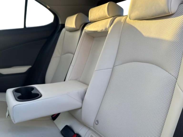 2019 Lexus UX 250h 2.0 Takumi 5dr CVT SUV Hybrid Automatic