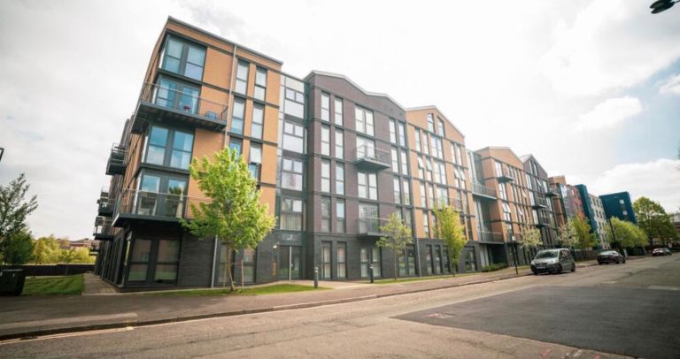 TWO BED FULLY FURNISHED APARTMENT IN BHAM CITY CENTRE, B15