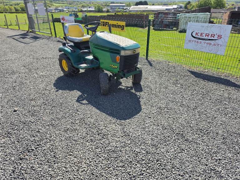 John deere lx227 ride on tractor 