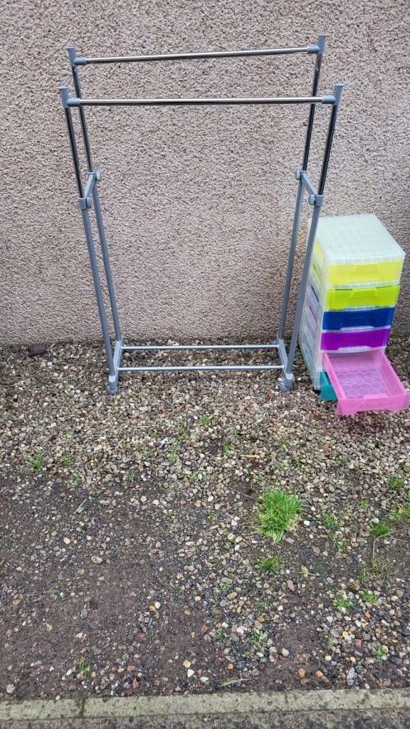 image for clothes rail - free to uplift