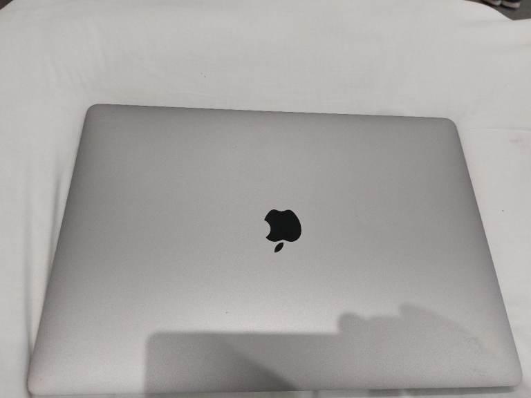 Apple MacBook Pro 2019 15-inch, i9, 16GB RAM, 1TB SSD – Space Grey