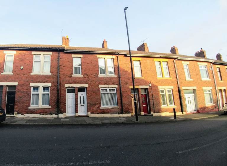 2-Bed Upper Flat – Chirton, North Shields