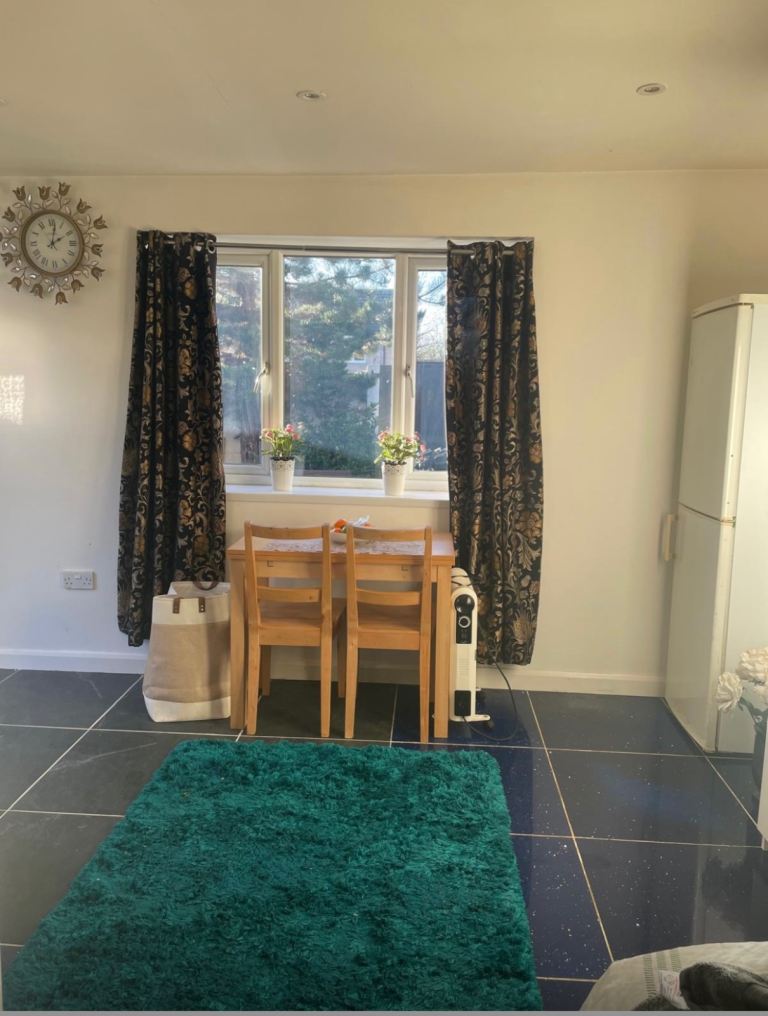 Clean 1 bed flat 