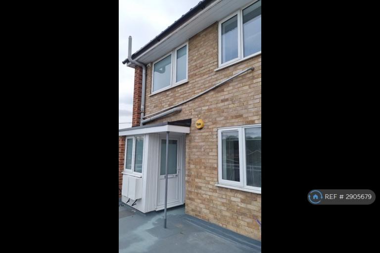 1 bedroom flat in Twisden Road, East Malling, West Malling, ME19 (1 bed) (#2905679)