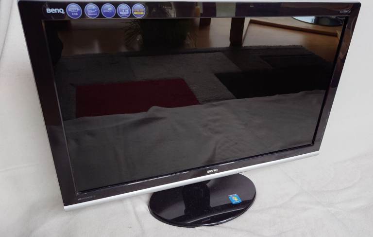 21.5" full HD monitor