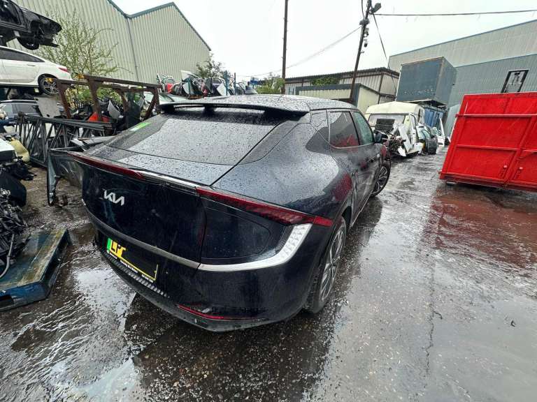 2024 KIA EV6 166KW HORIZON 77.4KWH 5DR AUTO BREAKING FOR PARTS