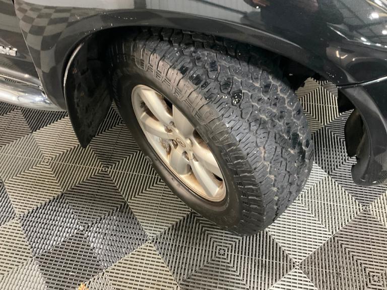 2011 Toyota Hilux 3.0 D-4D Invincible Pickup 4dr Diesel Auto 4WD (227 g/km, 171 bhp) Pick Up Dies...