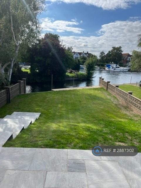 3 bedroom house in Riverside, Staines, TW19 (3 bed) (#2887302)