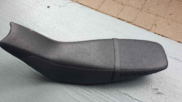 Honda fmx650 seat