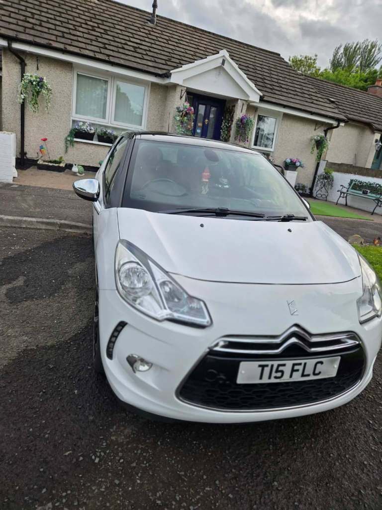 Citroen, DS3, Hatchback, 2012, Manual, 1560 (cc), 3 doors