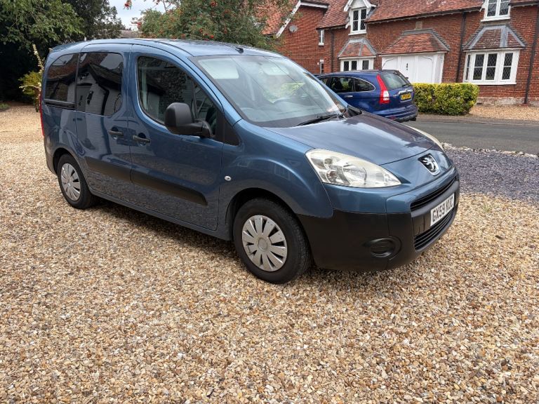 Peugeot, PARTNER TEPEE, MPV, 2010, Manual, 1587 (cc), 5 doors