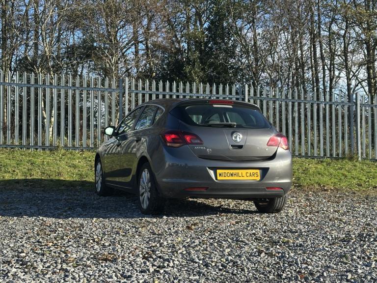 VAUXHALL ASTRA 1.6 16v SE 2011