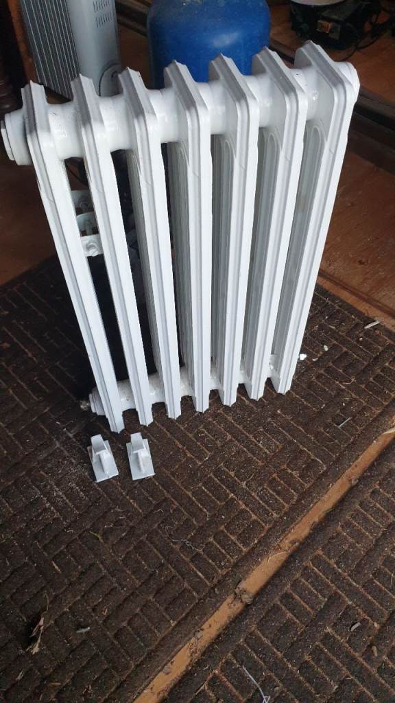 Cast iron radiator 