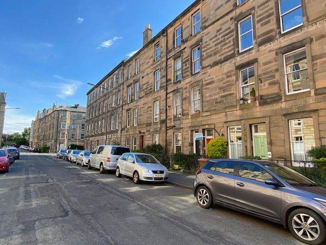 2 Bedroom Furnished Flat, Oxford Street Newington 