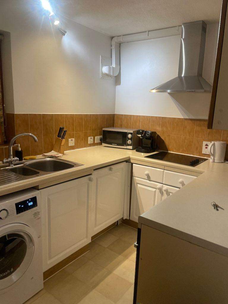 Theios Cleaning Limited - 24/7 Expert Domestic Cleaner Services, End Of Tenancy, Deep Clean 🧹