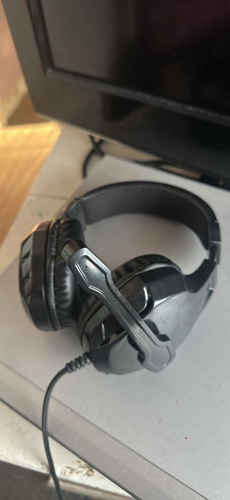 Gaming headset 