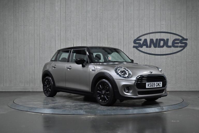2019 MINI Hatch 1.5 Cooper Classic Euro 6 (s/s) 5dr HATCHBACK Petrol Manual