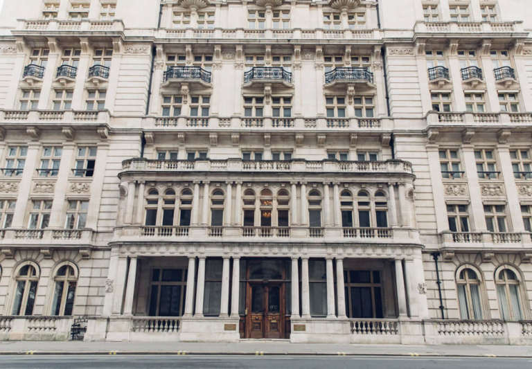 *Westminster* Private Serviced Offices: Units from 3 to 200 desks for rent SW1