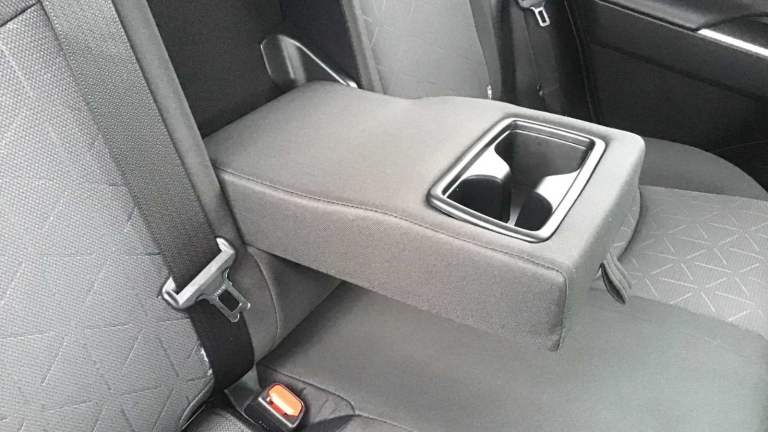 Toyota RAV4 2.5 VVT-h Design SUV Petrol Hybrid CVT 4WD