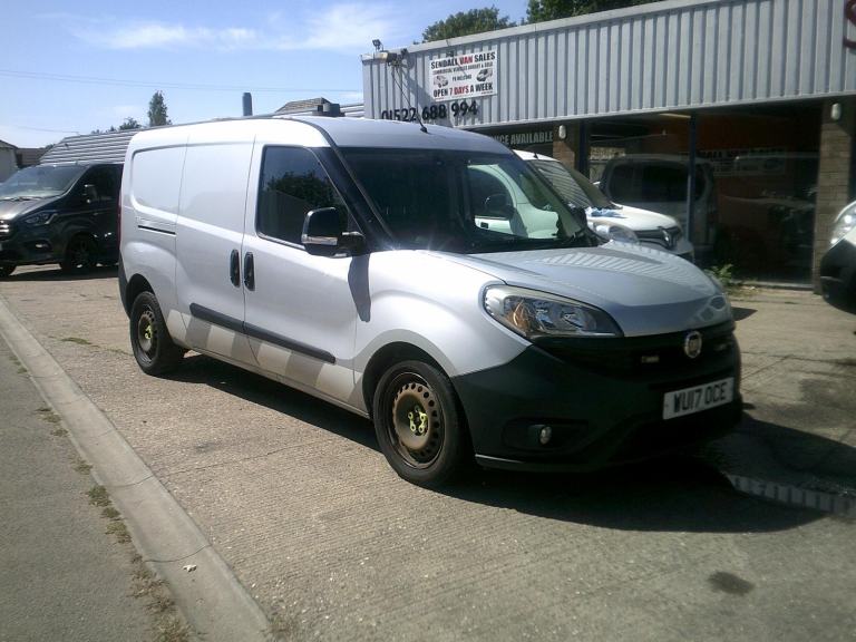 Fiat DOBLO 1.6 MAXI,2017 REG,17 REG,SILVER,ONLY 88,000 MILES,1 OWNER VAN