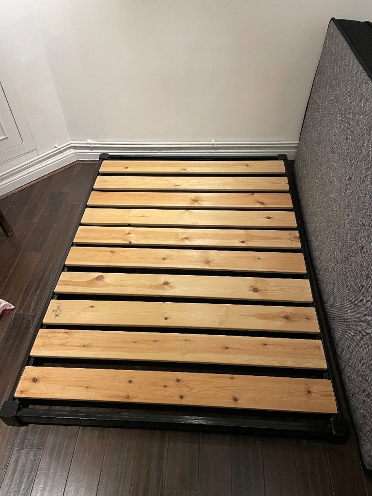 Super low Japanese style black gloss double bed wood from ‘get laid beds’