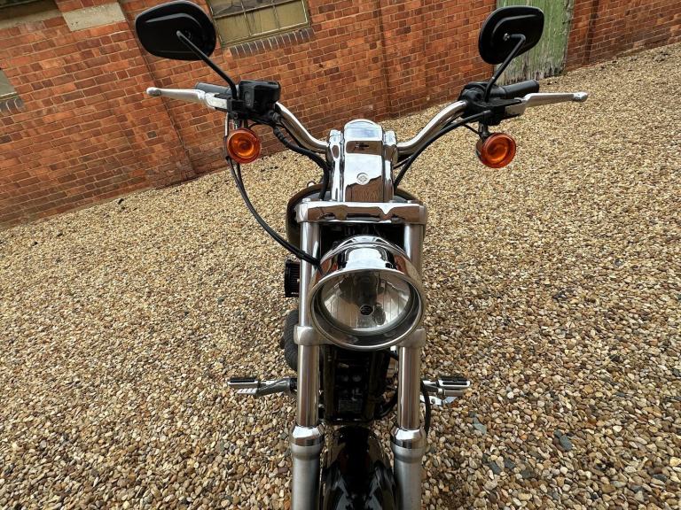 2007 Harley-Davidson Sportster XL 1200 C Custom Sport. 