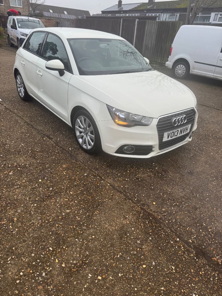 Audi, A1, Hatchback, 2013, Manual, 1598 (cc), 5 doors